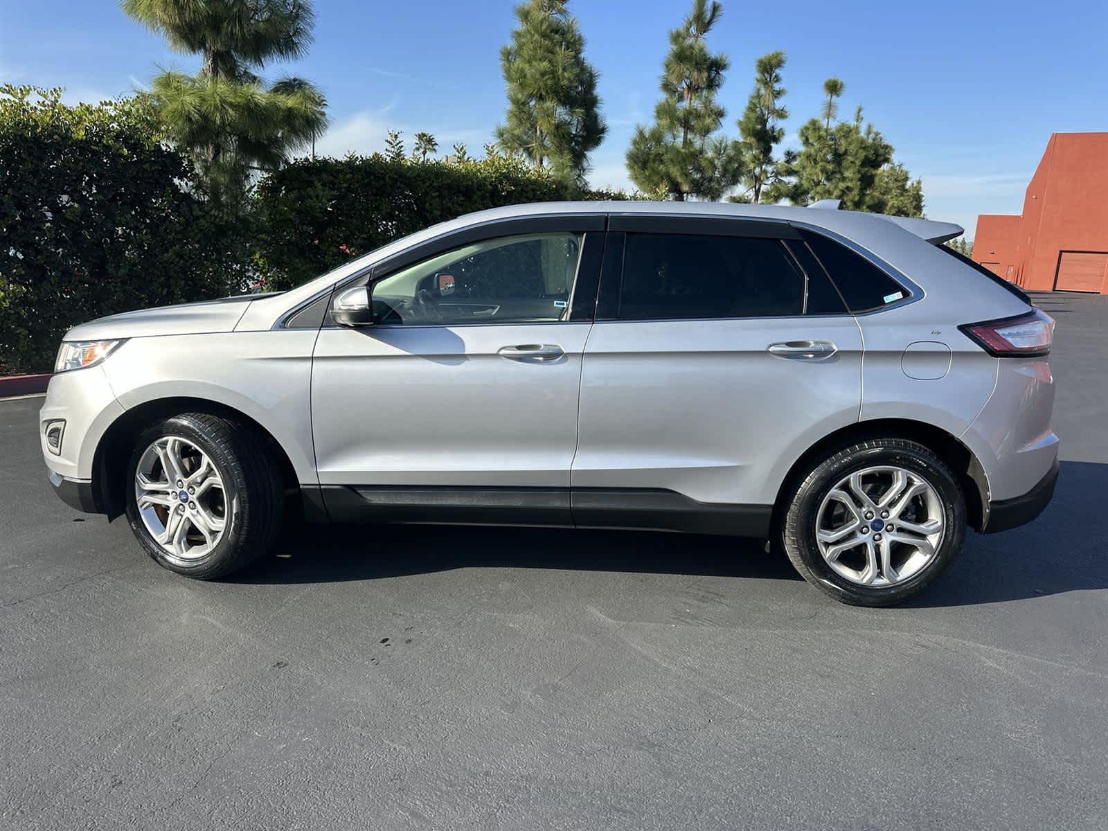 Thumbnail: 2016 Ford Edge - 3