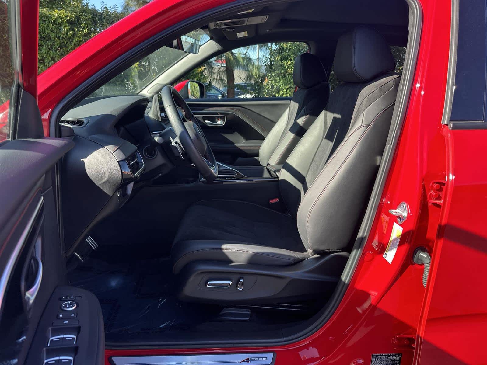 Thumbnail: 2025 Acura ADX - 11