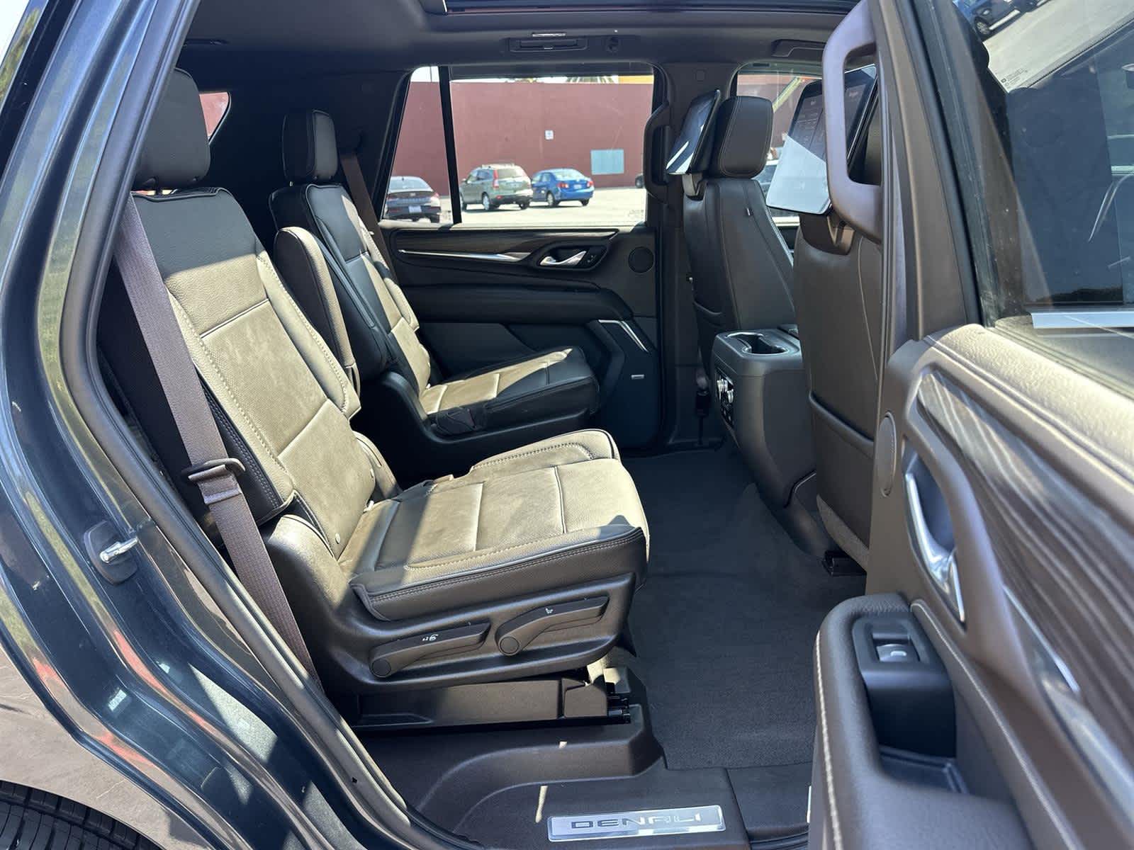 Thumbnail: 2021 GMC Yukon - 13