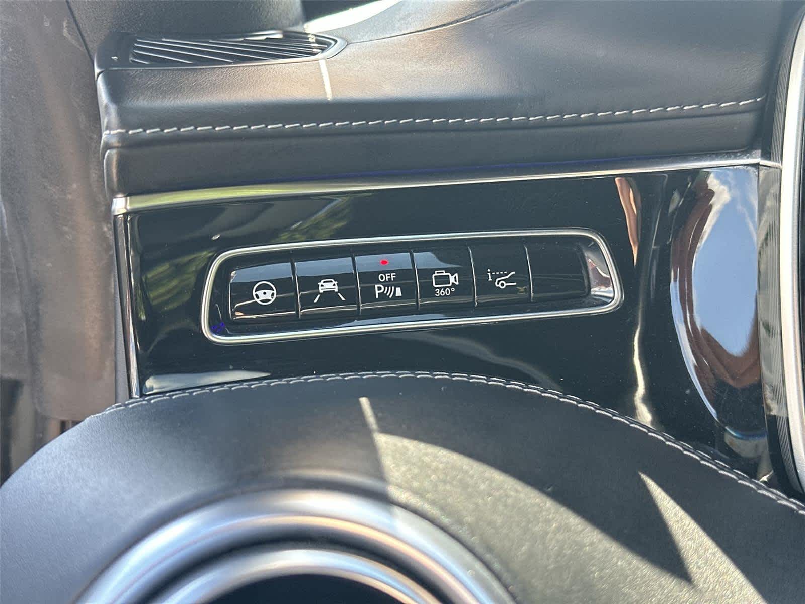 Thumbnail: 2015 Mercedes-Benz S-Class - 38