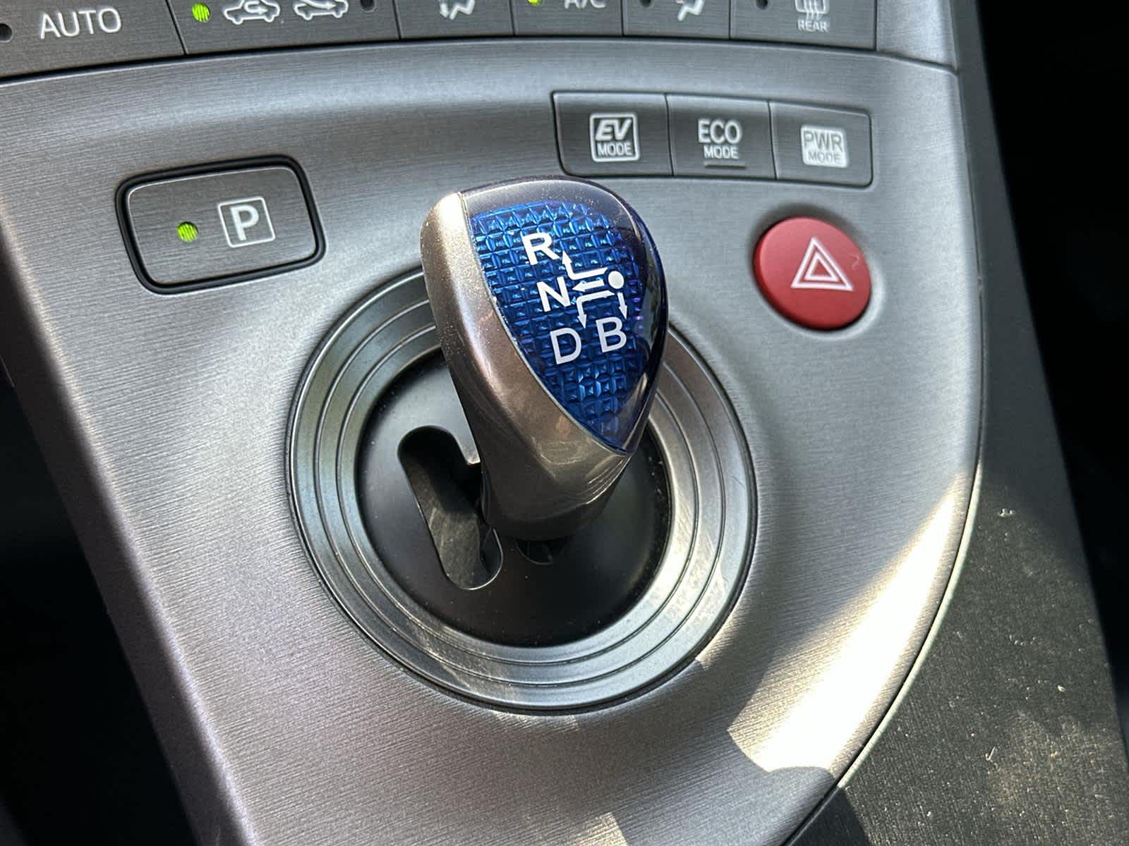 Thumbnail: 2013 Toyota Prius - 17