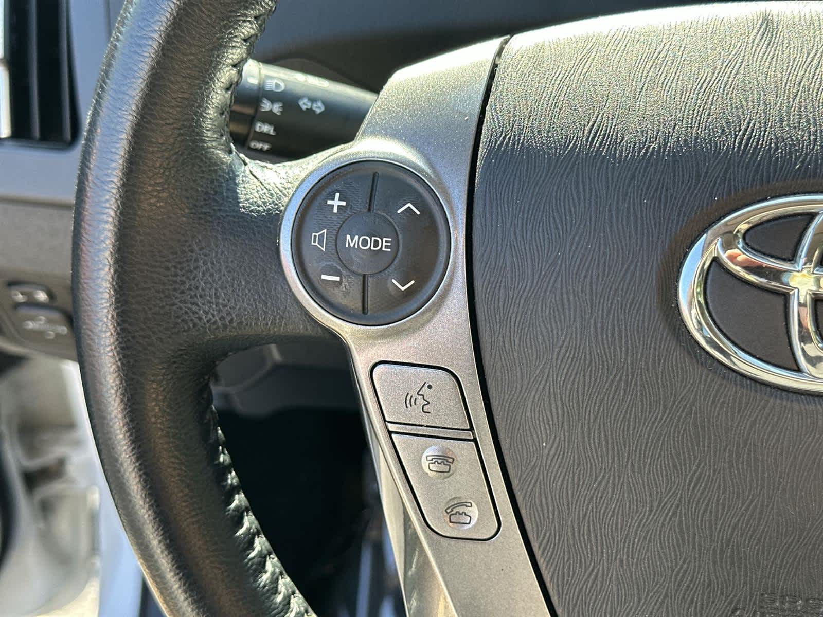 Thumbnail: 2013 Toyota Prius - 23