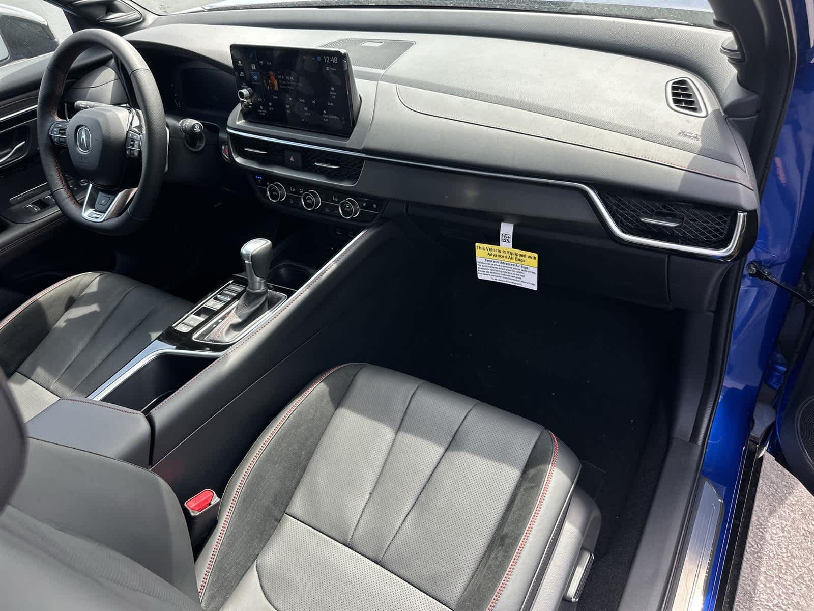 Thumbnail: 2025 Acura ADX - 12