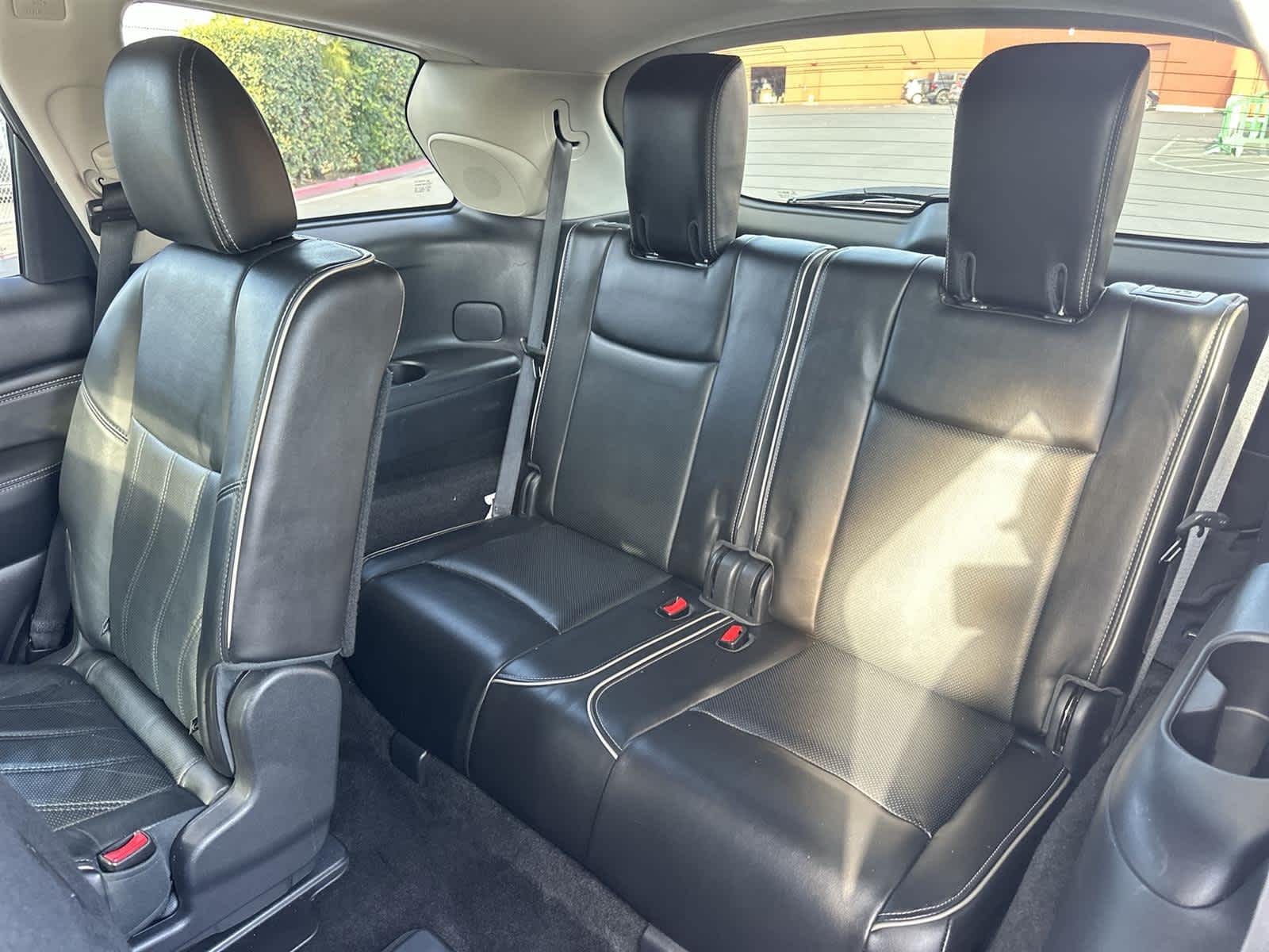 Thumbnail: 2016 INFINITI QX60 - 32