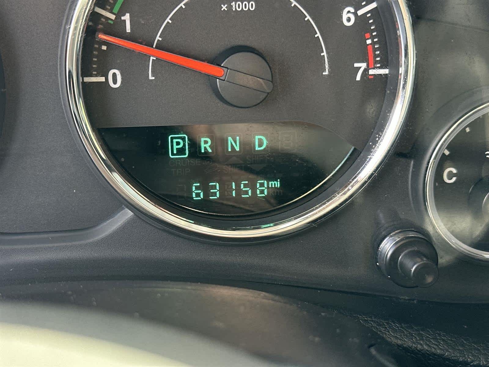 Thumbnail: 2015 Jeep Wrangler - 18