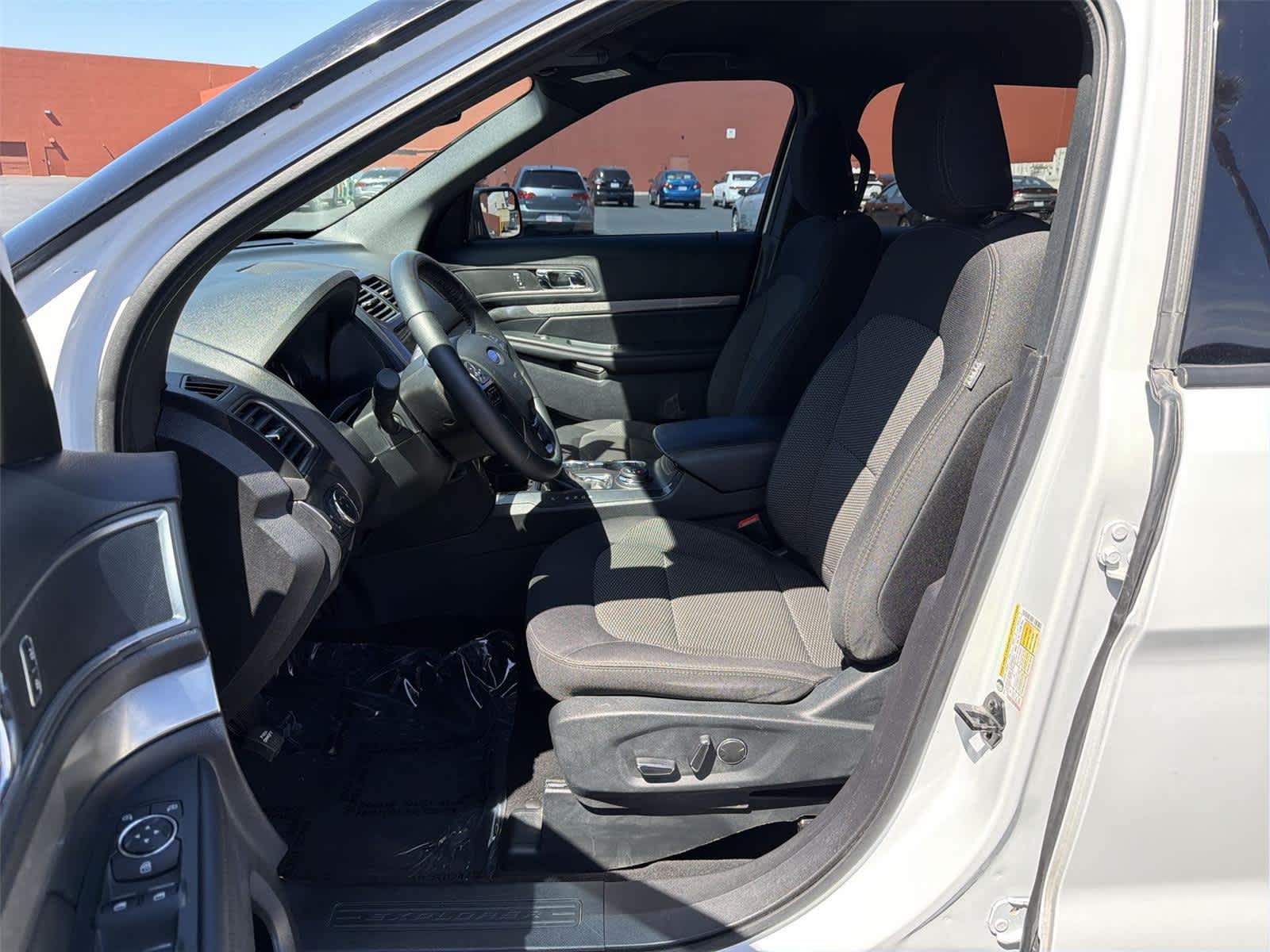 Thumbnail: 2018 Ford Explorer - 12