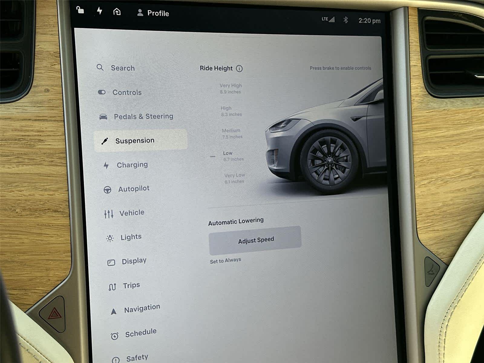 Thumbnail: 2018 Tesla Model X - 28