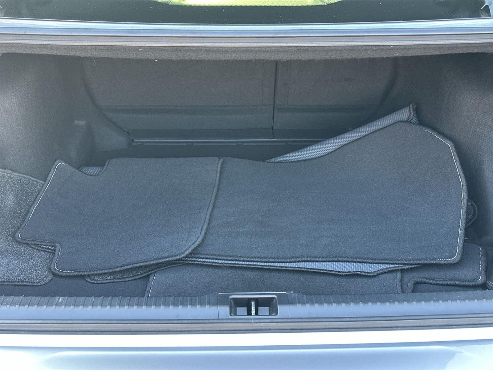 Thumbnail: 2021 Lexus IS - 20