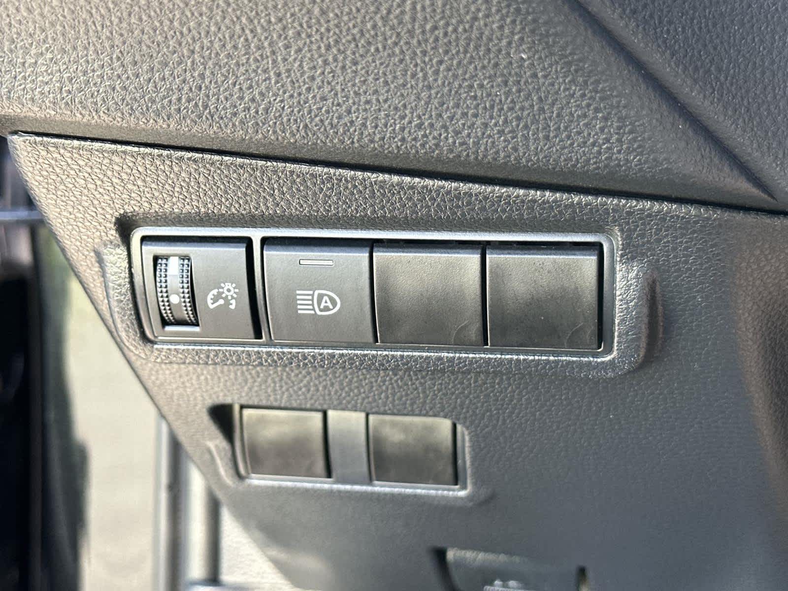 Thumbnail: 2023 Toyota Corolla Cross - 30