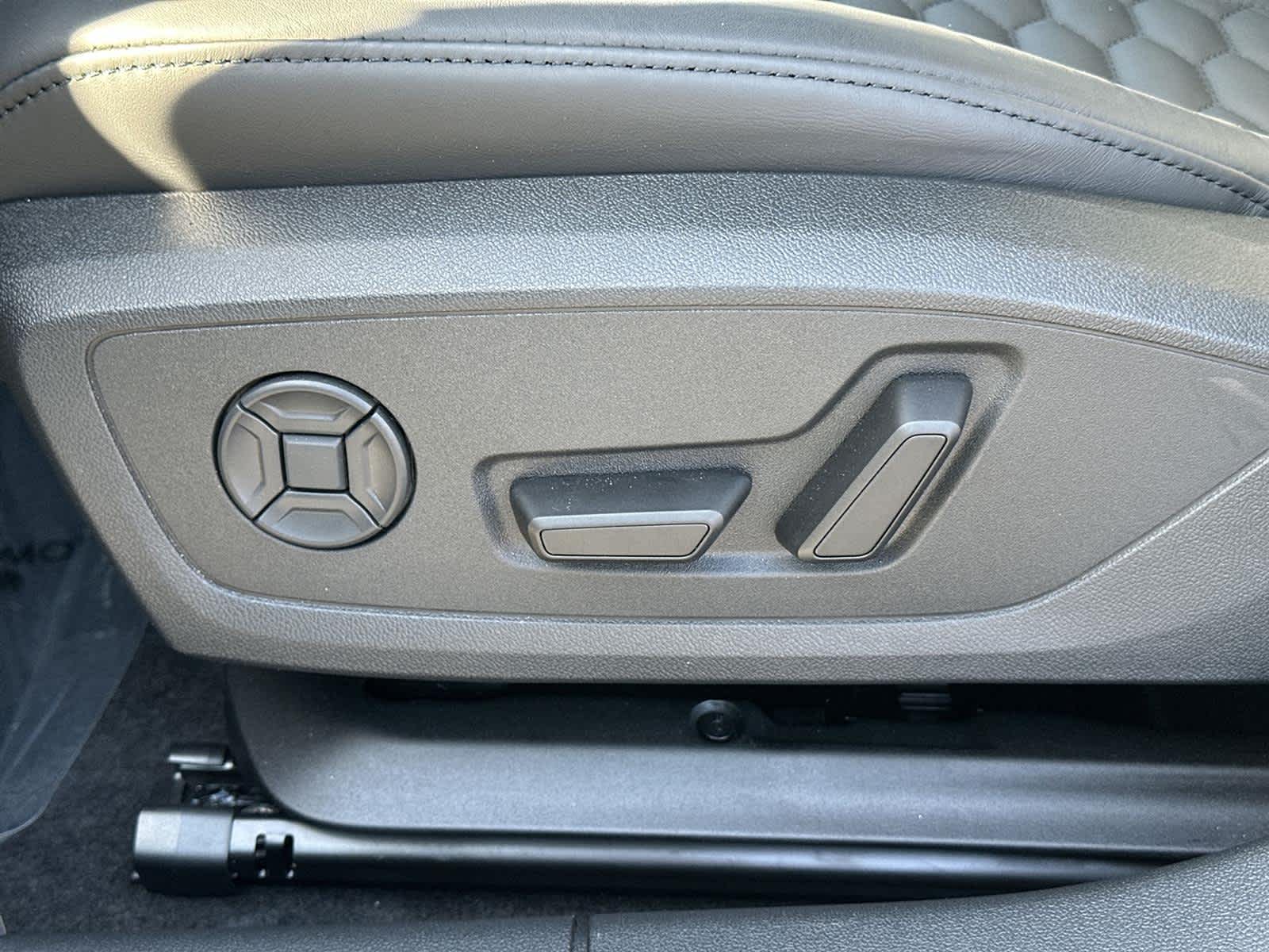 Thumbnail: 2026 Audi RS 3 - 23