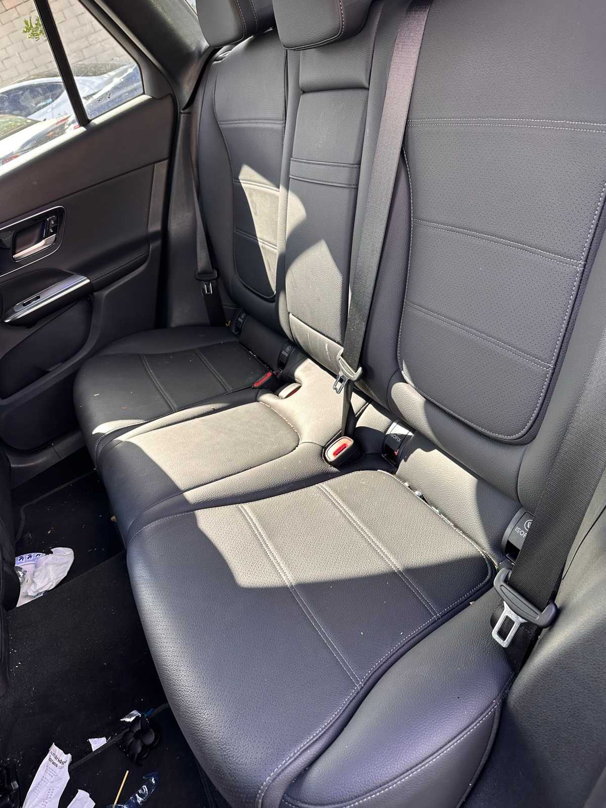 Thumbnail: 2025 Mercedes-Benz GLC - 13