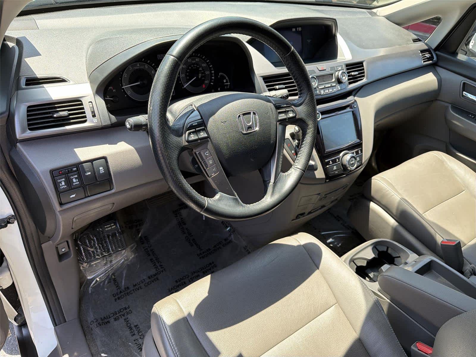 Thumbnail: 2015 Honda Odyssey - 2