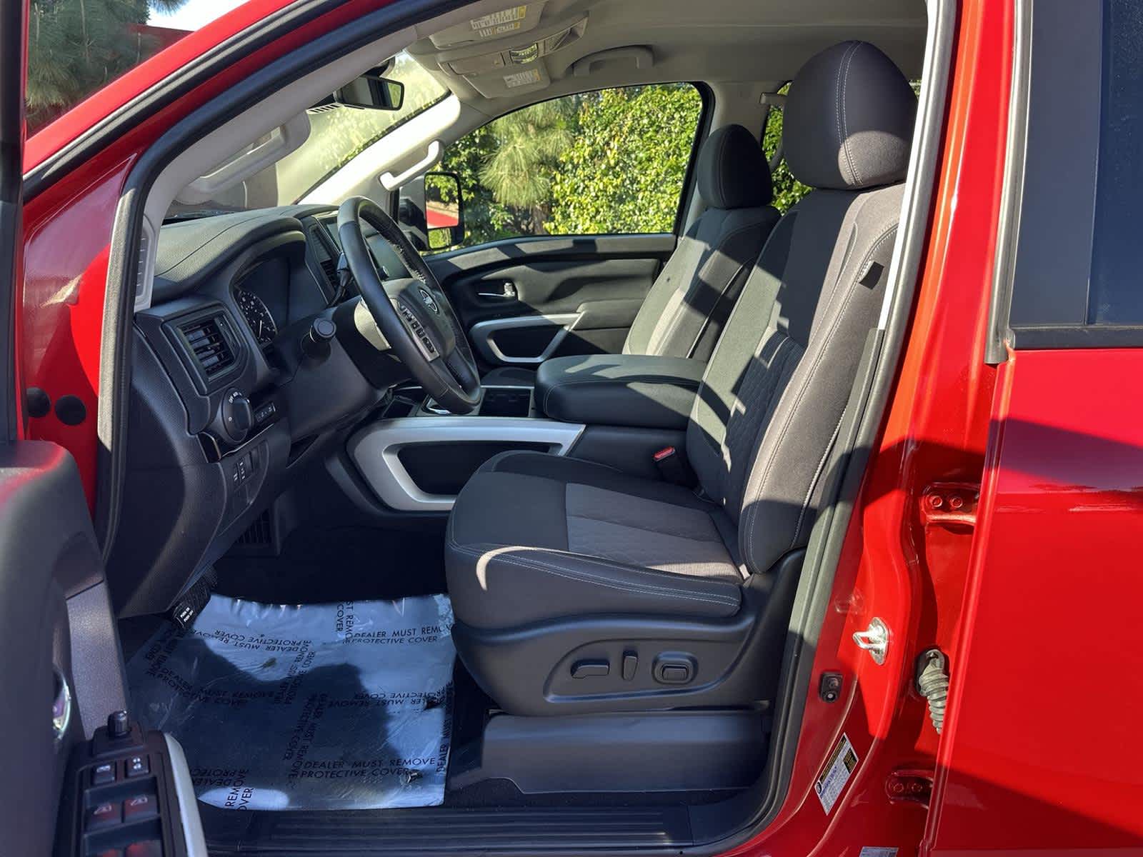 Thumbnail: 2024 Nissan Titan - 11