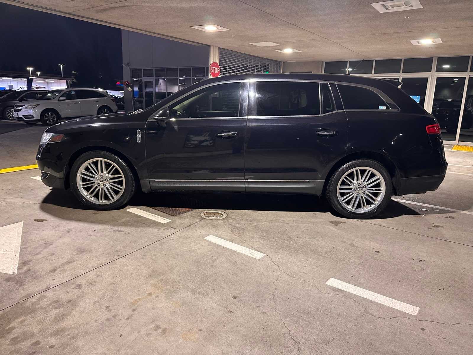 Thumbnail: 2019 Lincoln MKT - 2