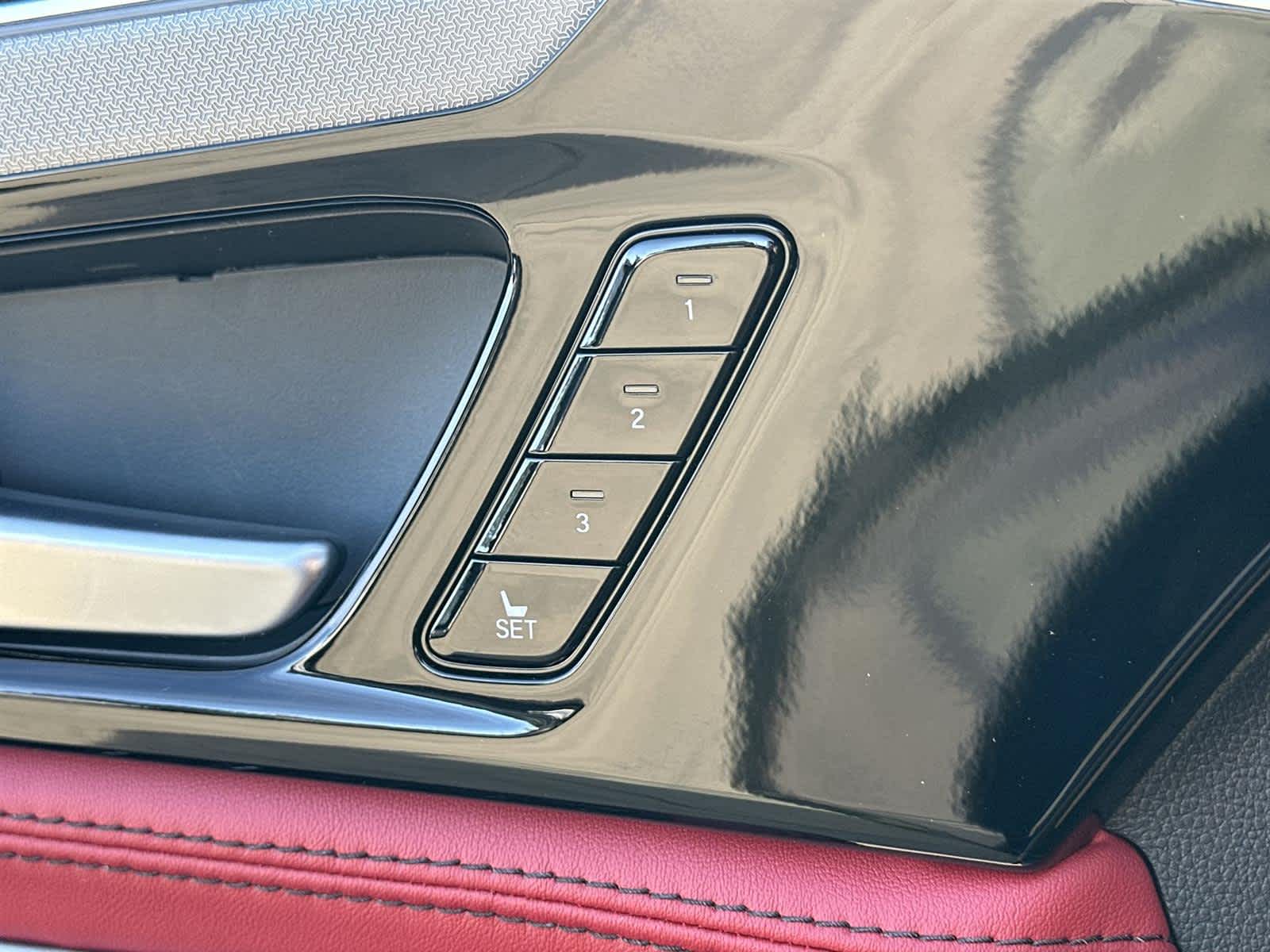 Thumbnail: 2025 Acura ADX - 30