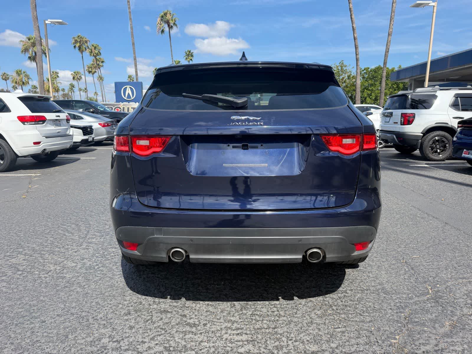 Thumbnail: 2017 Jaguar F-Pace - 4