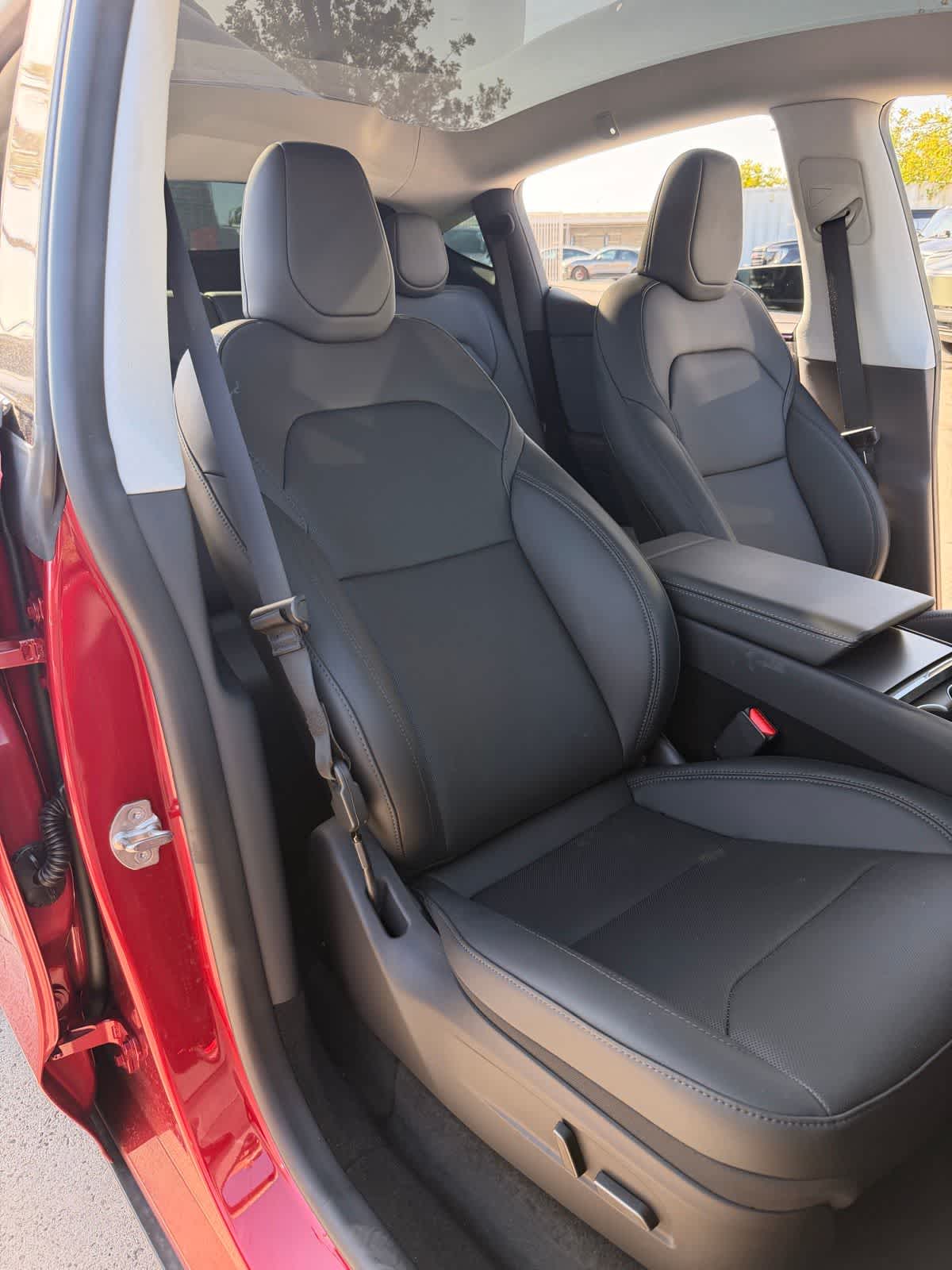 Thumbnail: 2026 Tesla Model Y - 13