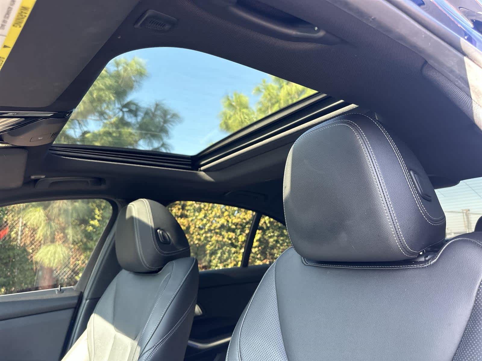 Thumbnail: 2022 BMW 3 Series - 31