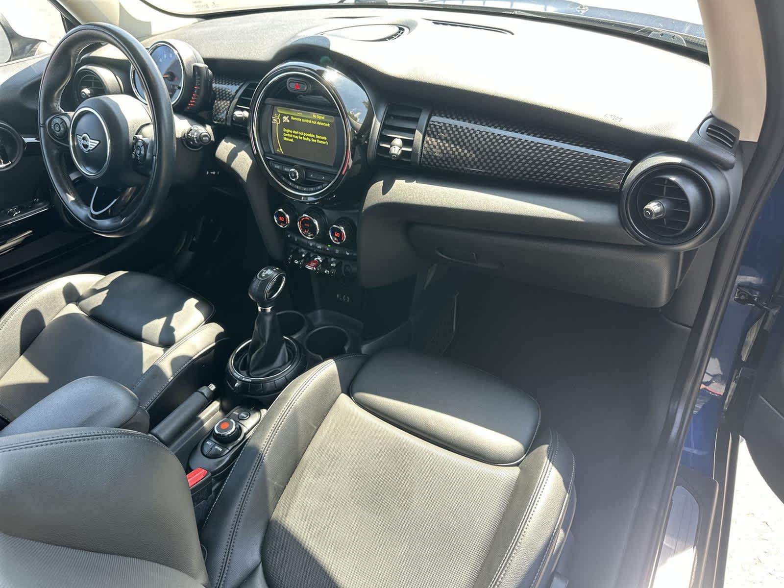 Thumbnail: 2017 MINI Cooper Hardtop - 12