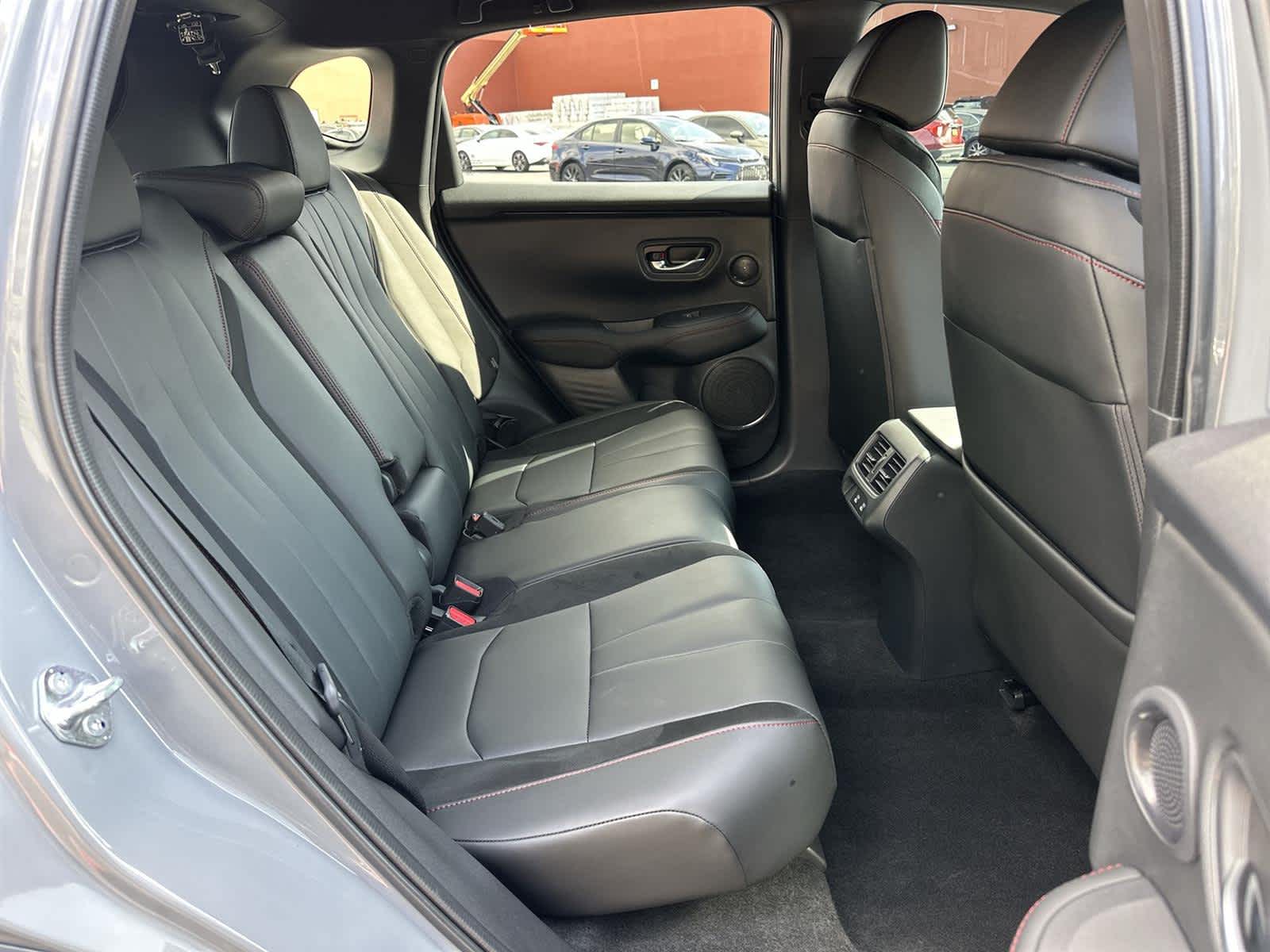 Thumbnail: 2025 Acura ADX - 13