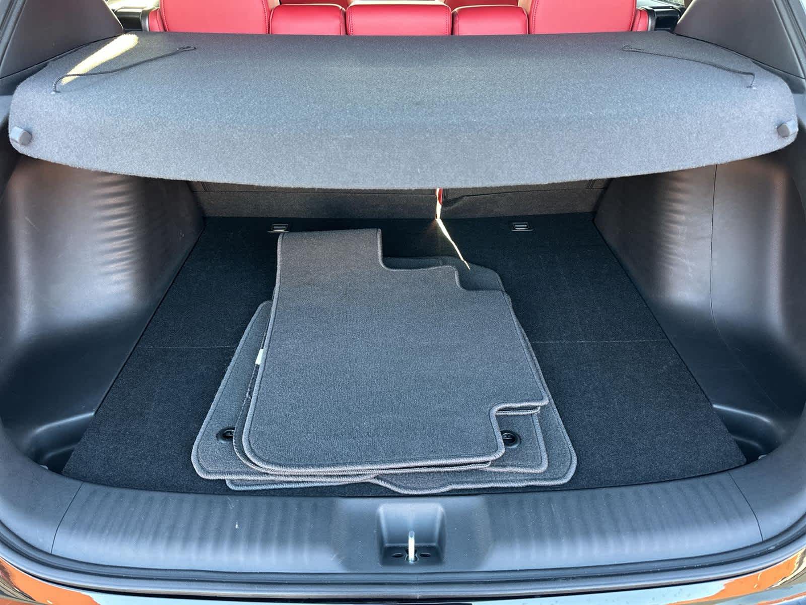 Thumbnail: 2025 Acura ADX - 19