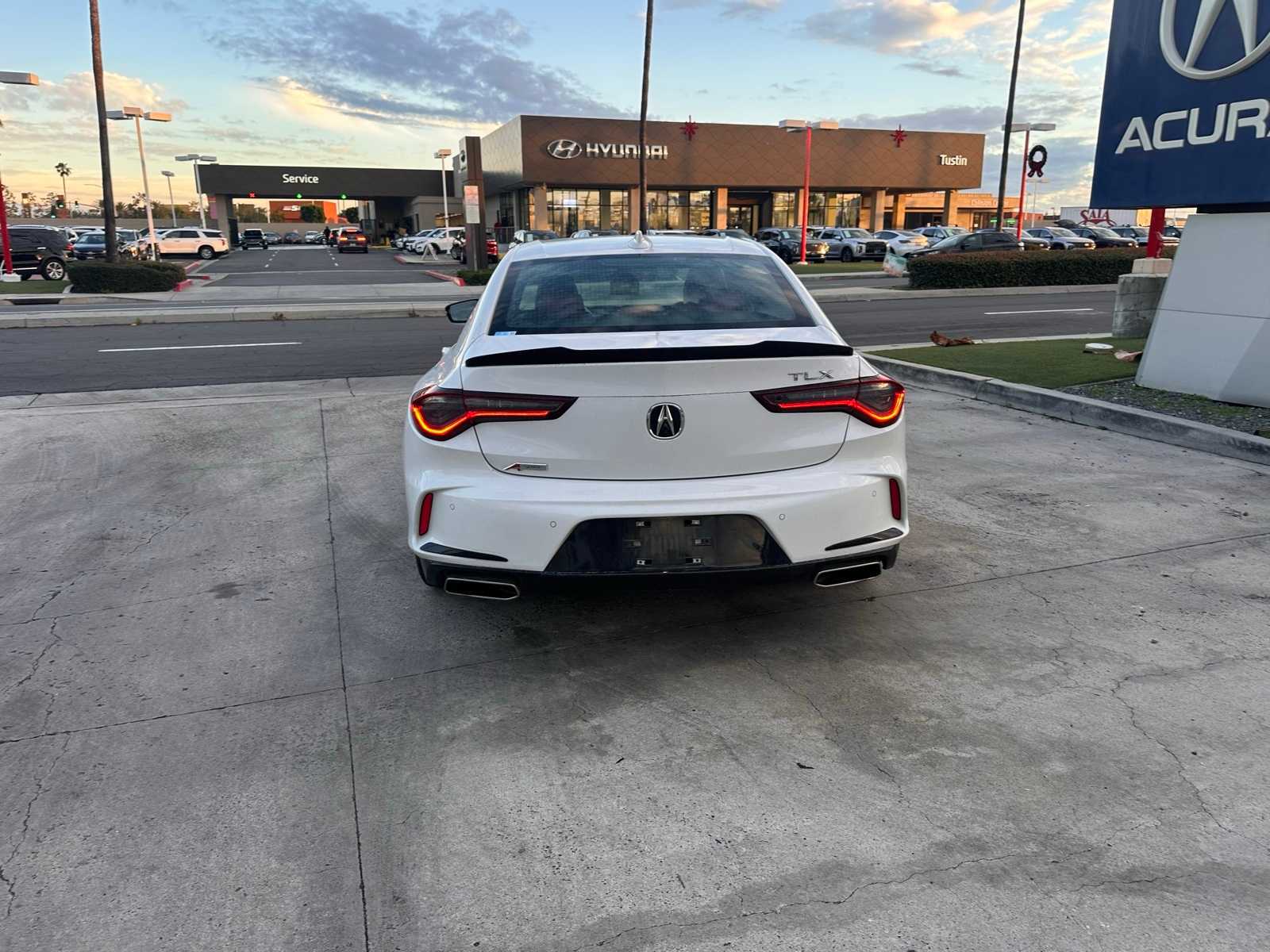 Thumbnail: 2022 Acura TLX - 4