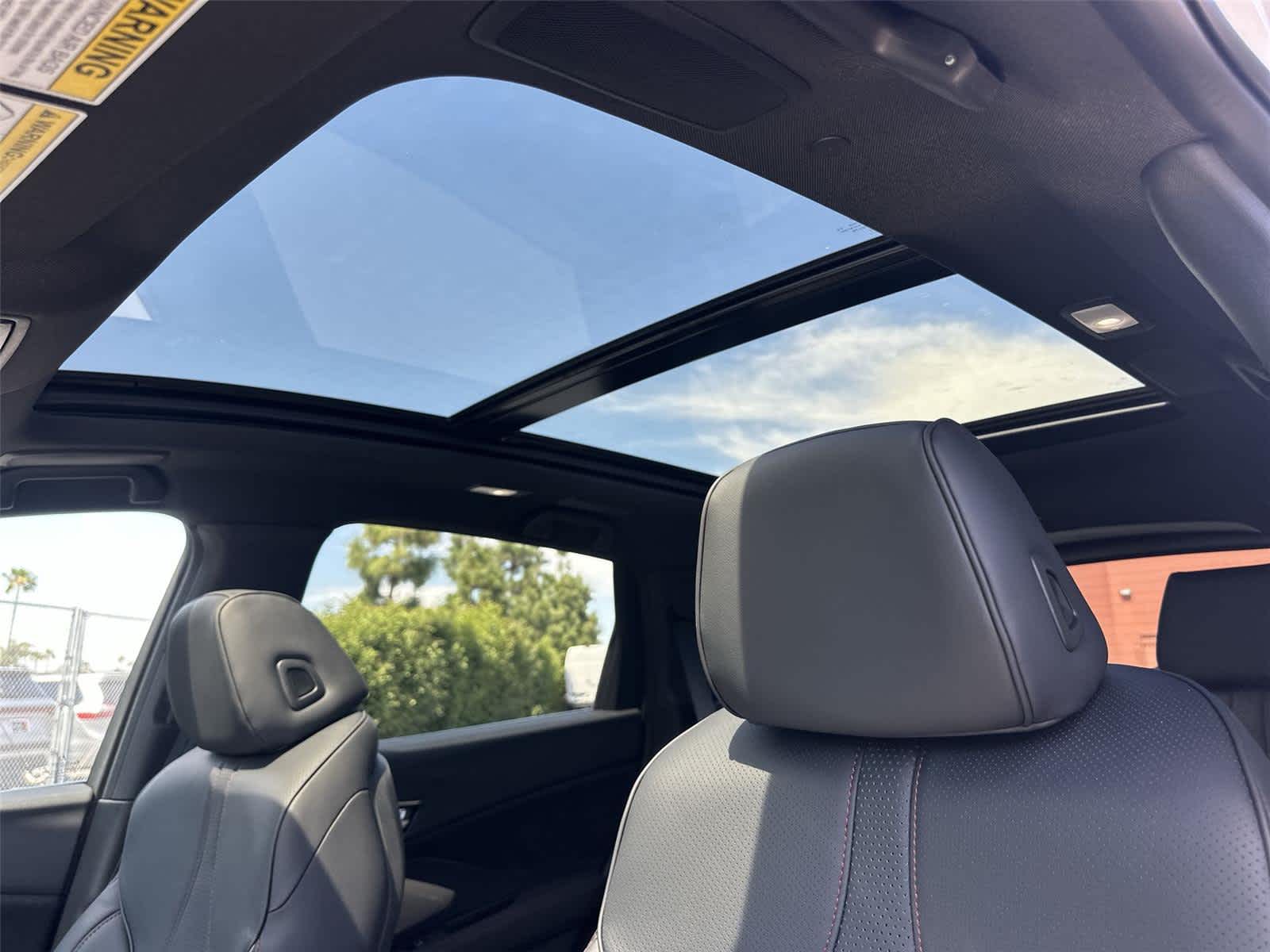 Thumbnail: 2026 Acura RDX - 31