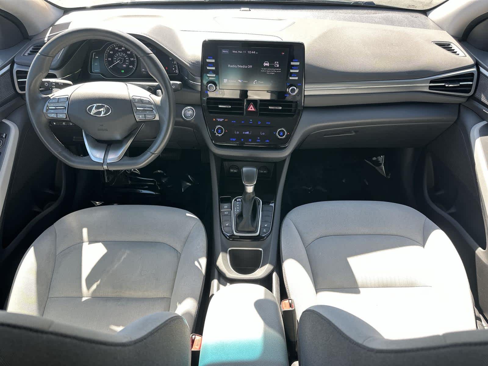 Thumbnail: 2022 Hyundai Ioniq - 10