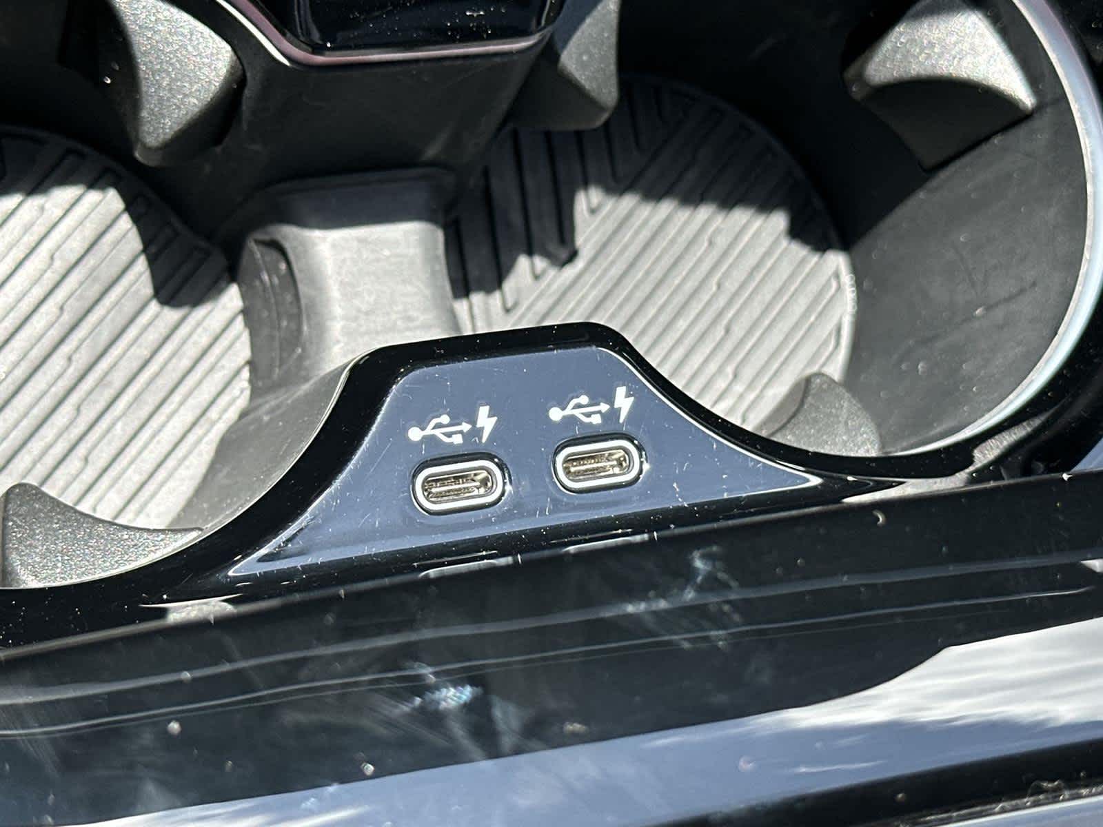 Thumbnail: 2024 BMW i5 - 27