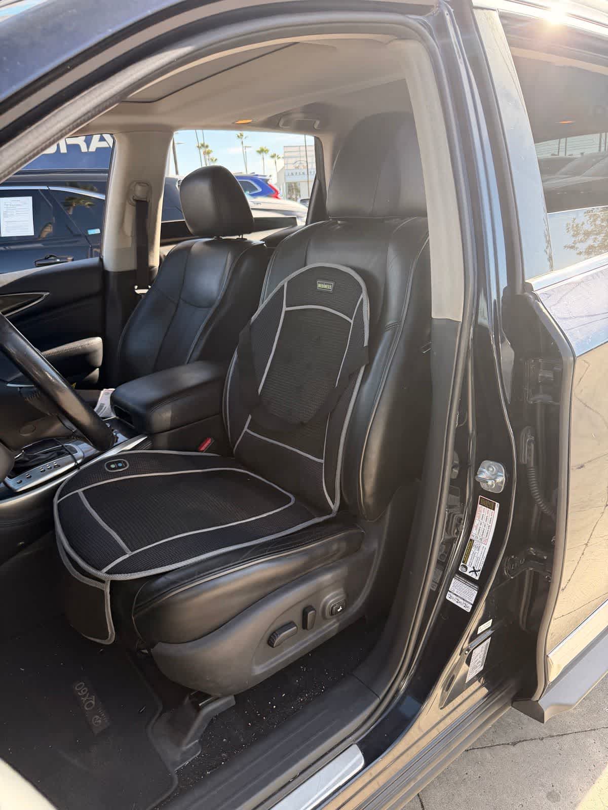 Thumbnail: 2015 INFINITI QX60 - 8