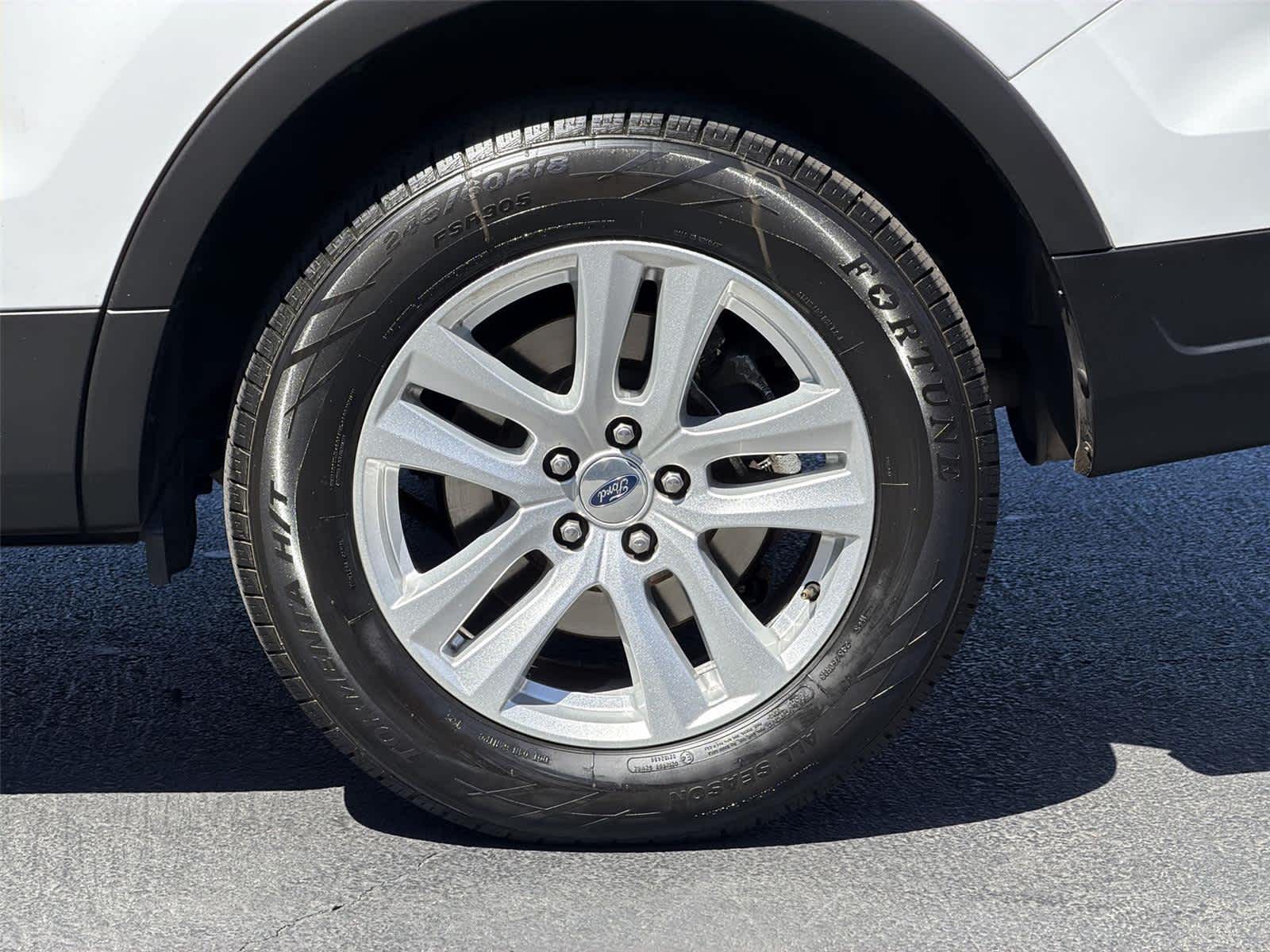 Thumbnail: 2018 Ford Explorer - 9