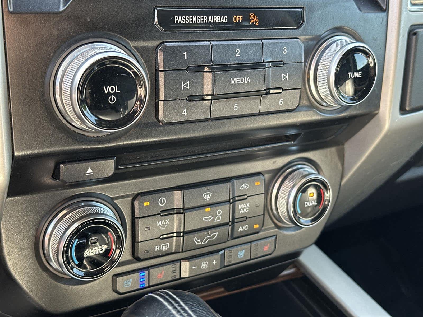 Thumbnail: 2017 Ford F-150 - 28