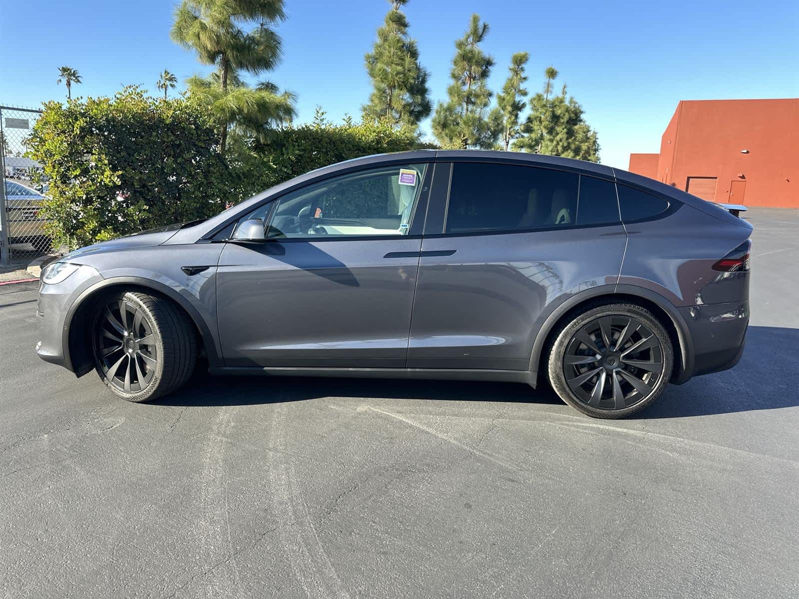 Thumbnail: 2023 Tesla Model X - 3