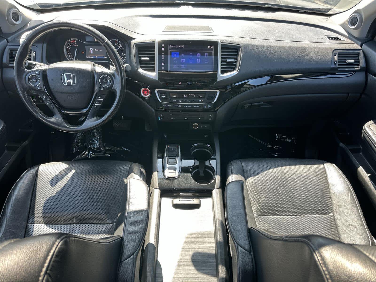 Thumbnail: 2017 Honda Pilot - 10