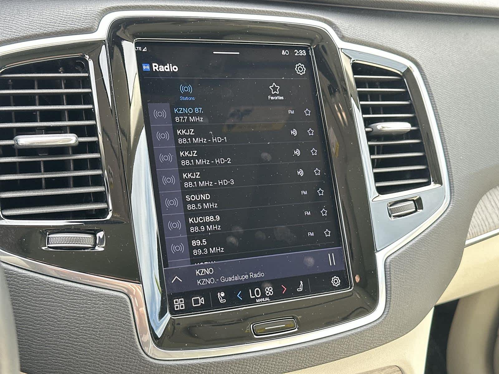 Thumbnail: 2023 Volvo XC90 - 16