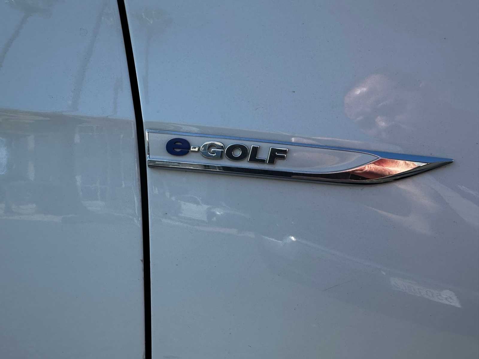 Thumbnail: 2017 Volkswagen e-Golf - 12