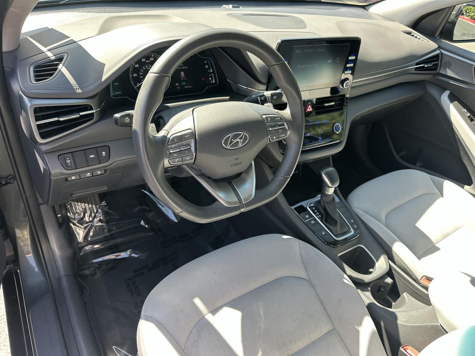 Thumbnail: 2022 Hyundai Ioniq - 2