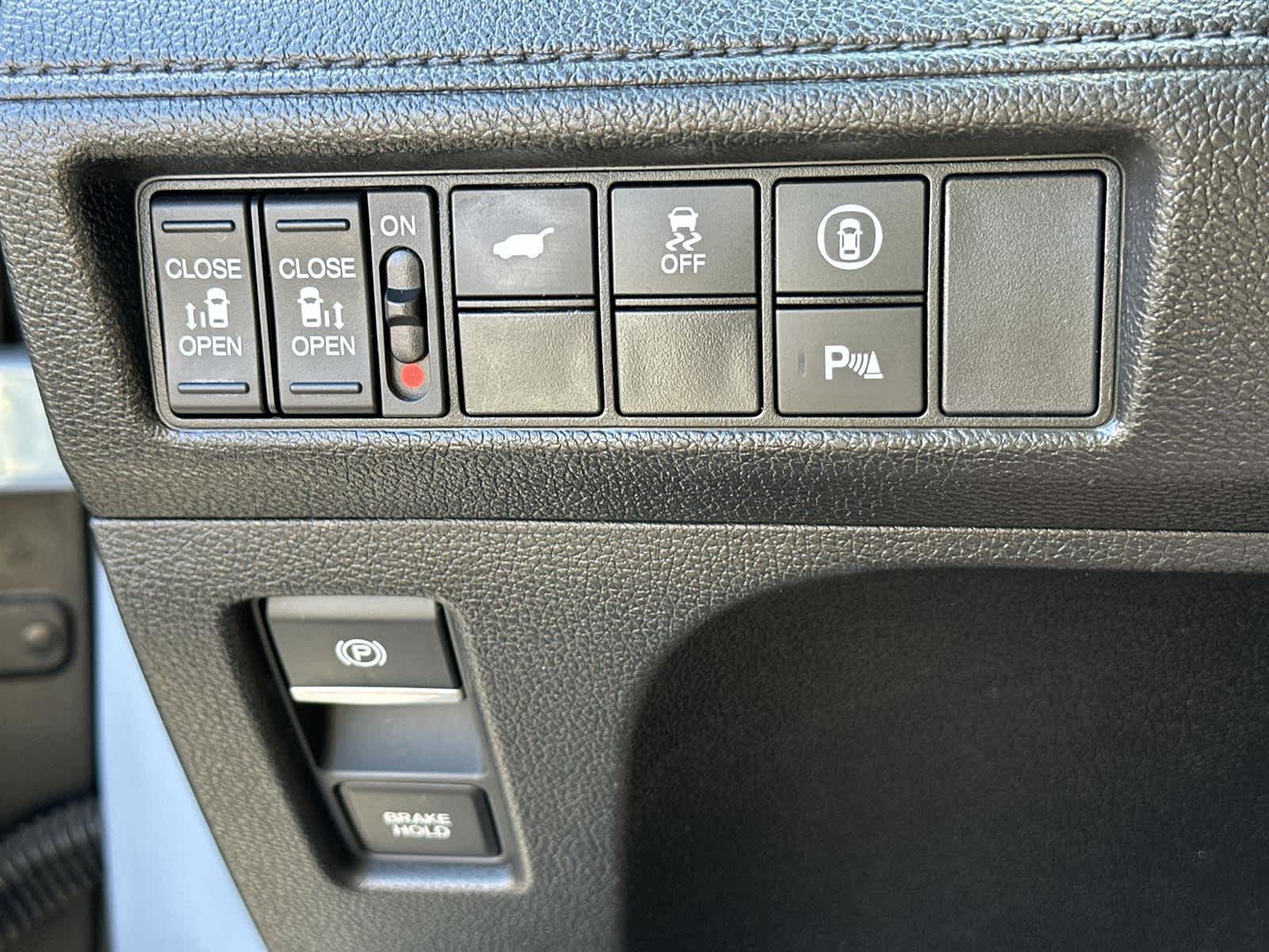 Thumbnail: 2023 Honda Odyssey - 29