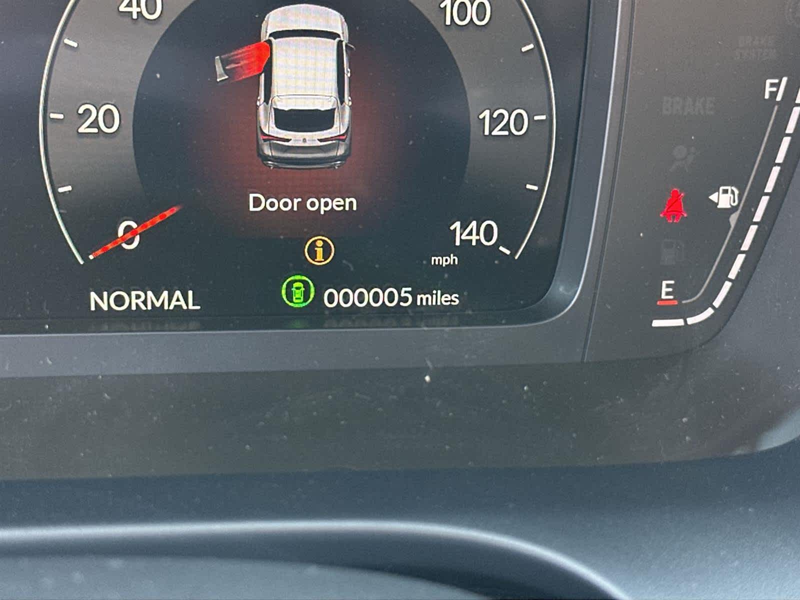 Thumbnail: 2025 Acura ADX - 18