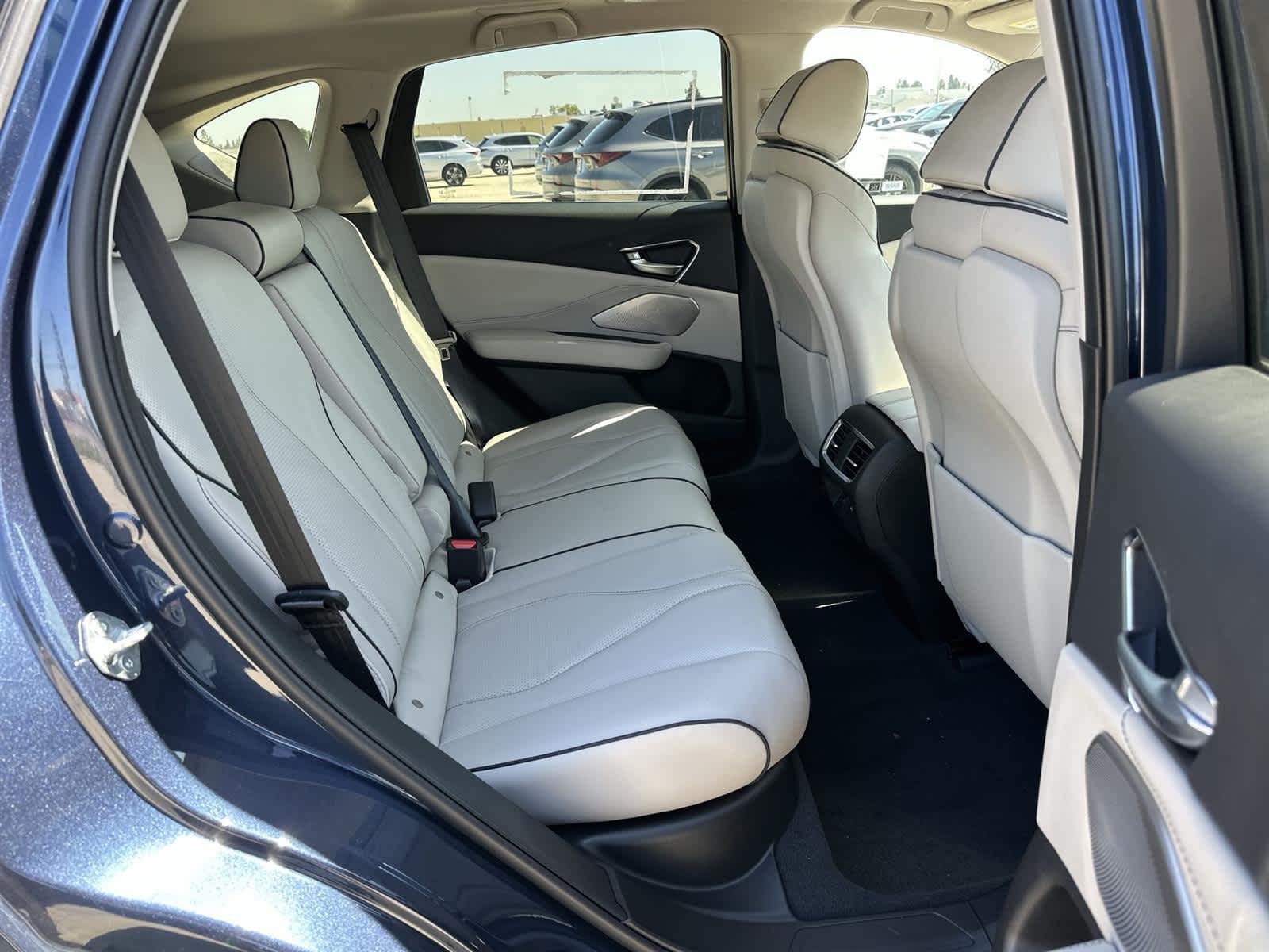 Thumbnail: 2026 Acura RDX - 13