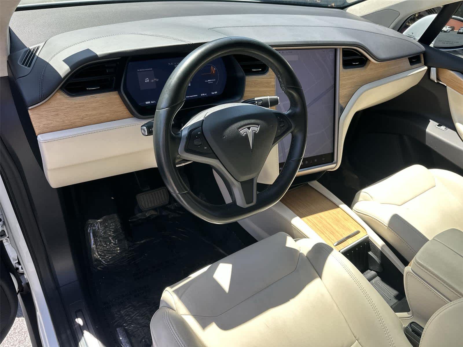 Thumbnail: 2018 Tesla Model X - 2