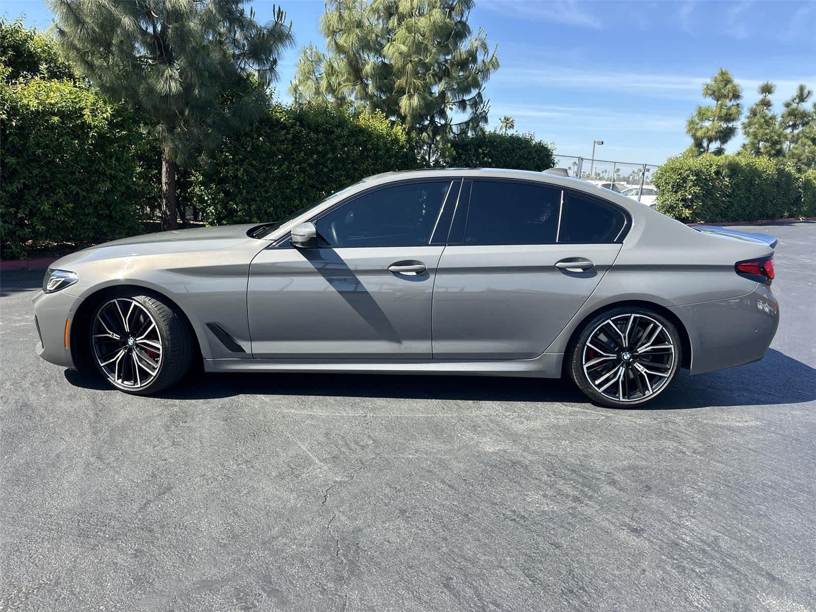 Thumbnail: 2021 BMW 5 Series - 3