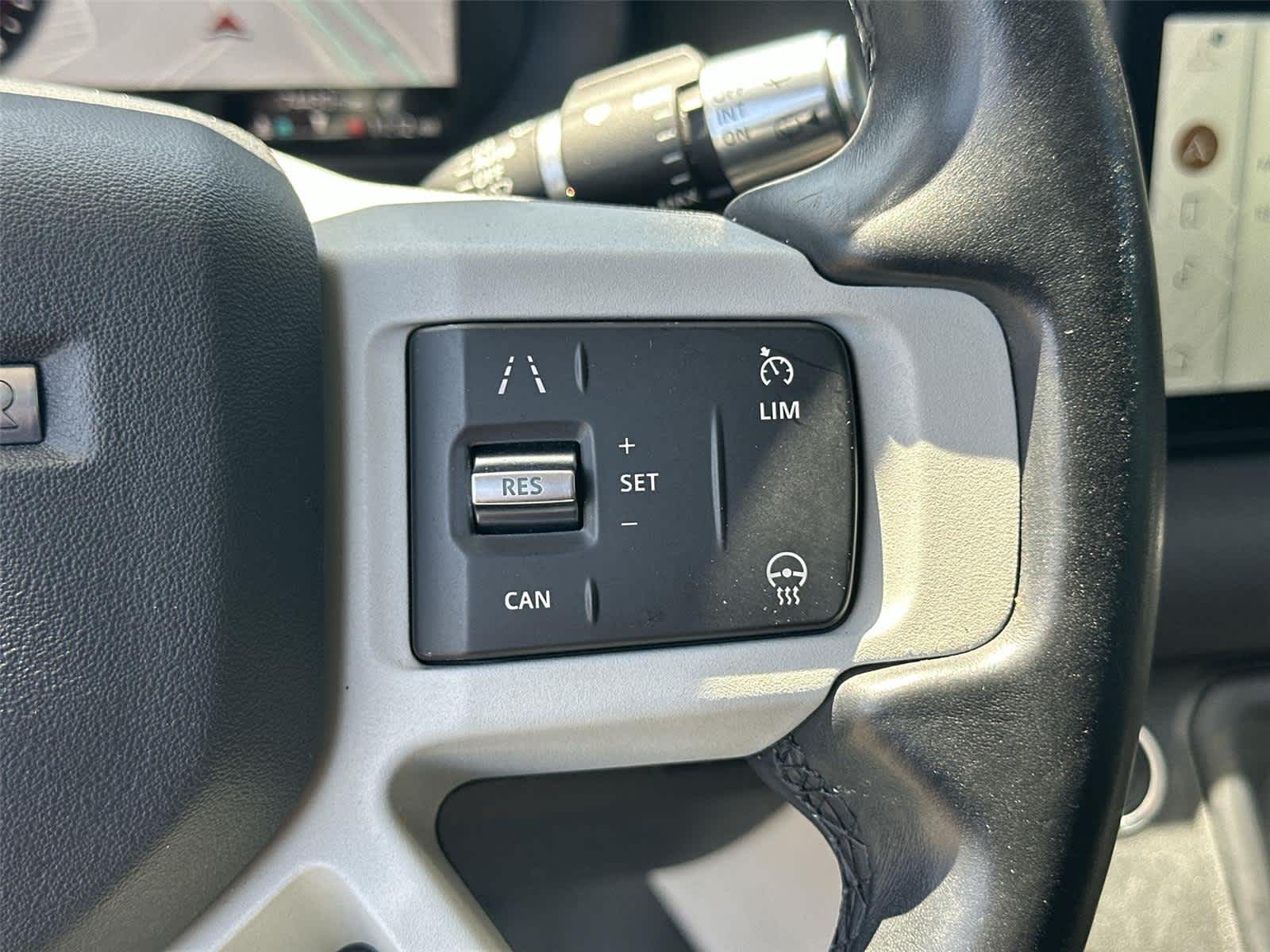 Thumbnail: 2020 Land Rover Defender - 35