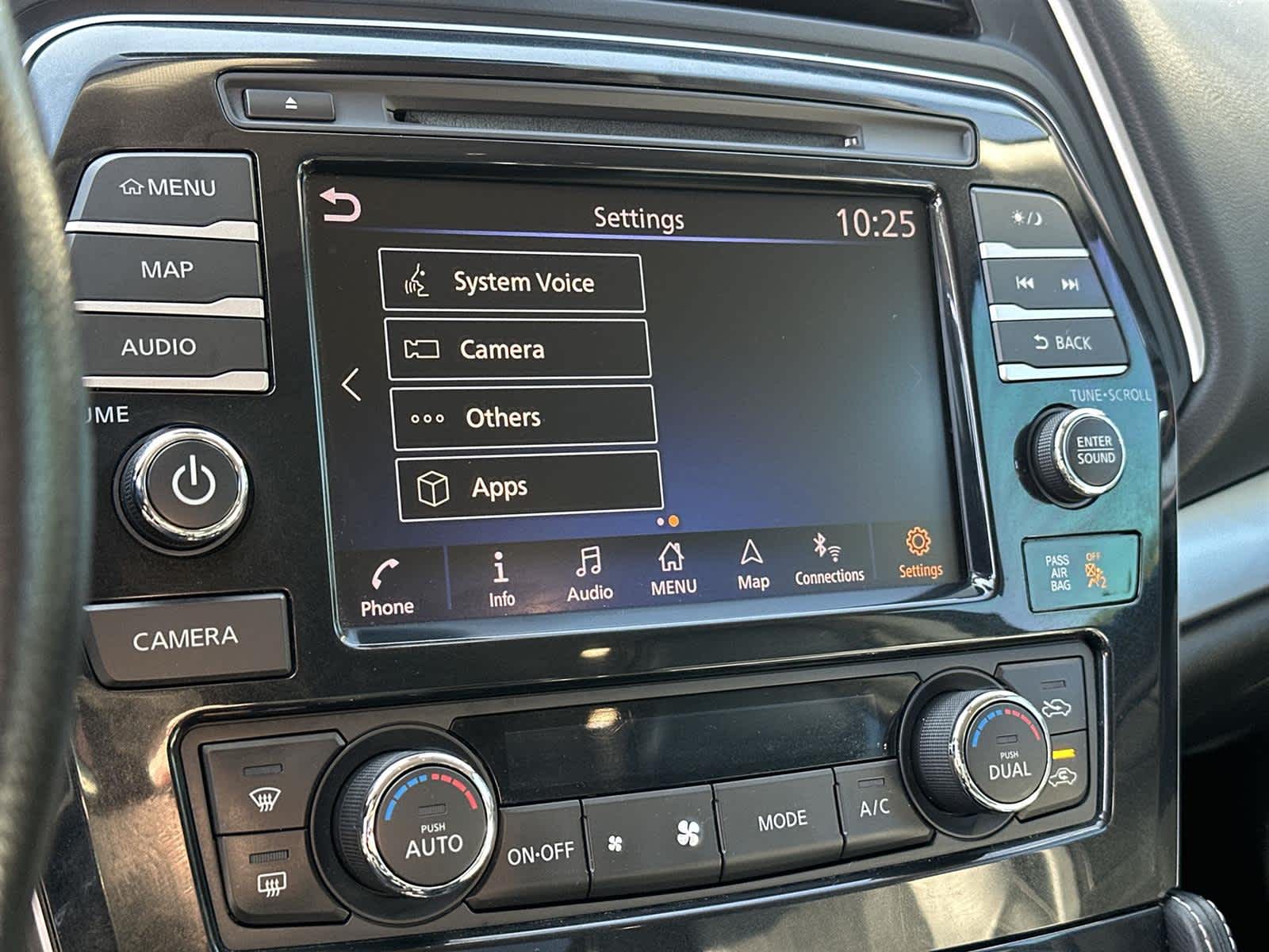 Thumbnail: 2020 Nissan Maxima - 32