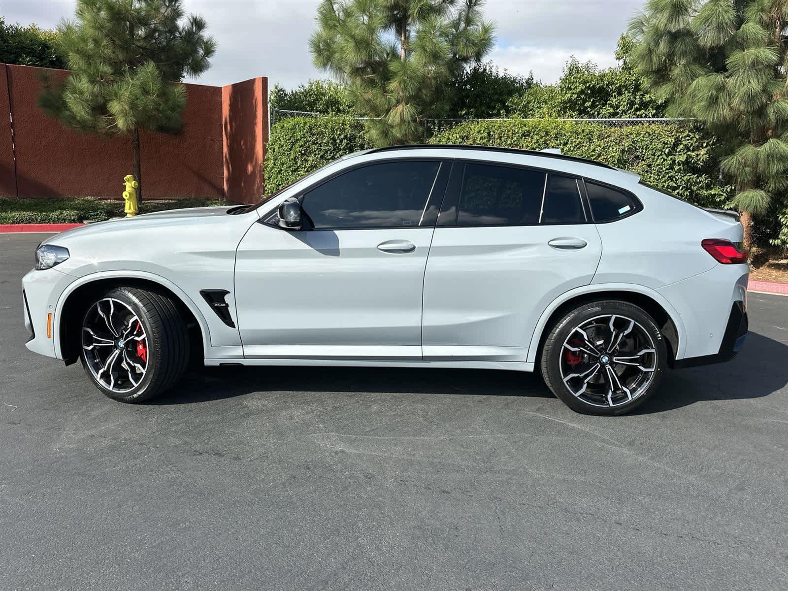 Thumbnail: 2024 BMW X4 - 3