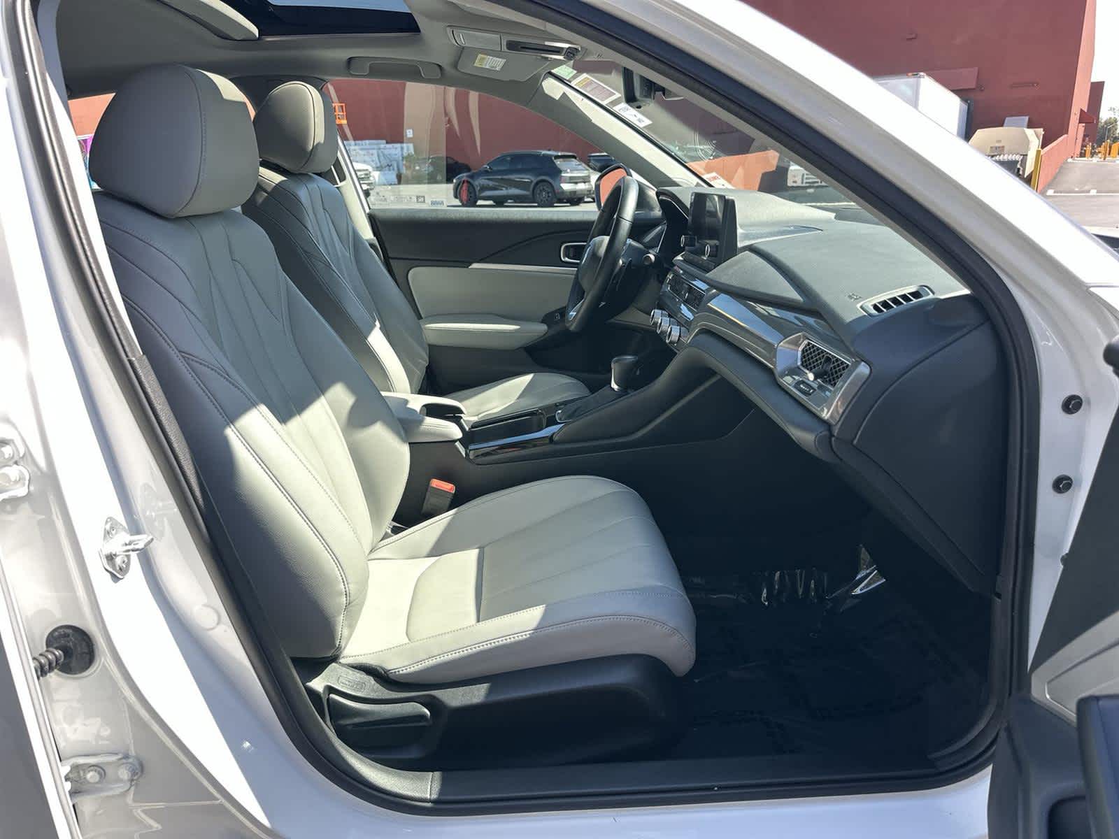 Thumbnail: 2023 Acura Integra - 14