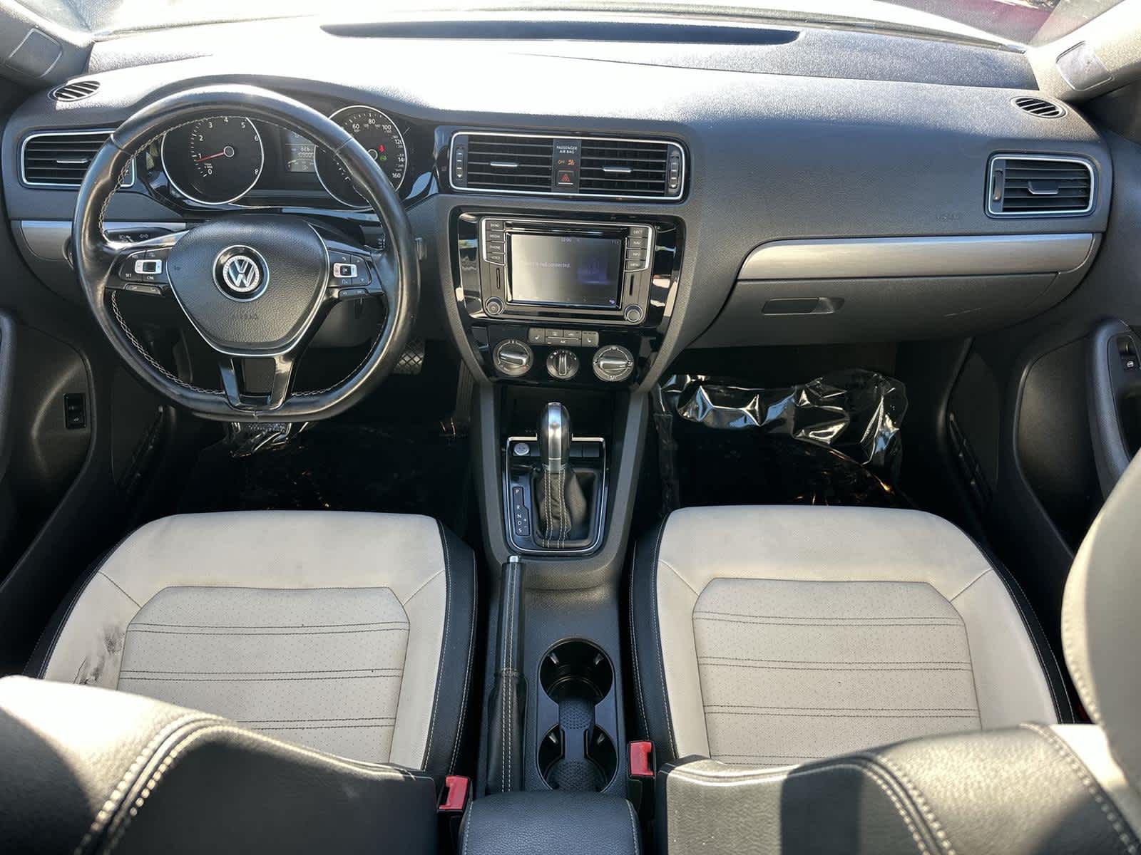 Thumbnail: 2016 Volkswagen Jetta - 10