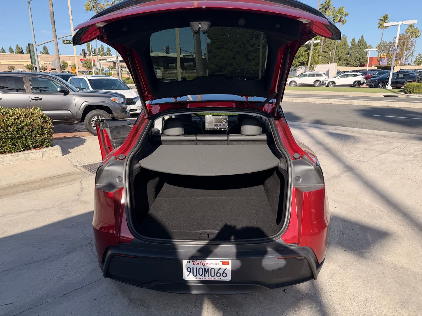 Thumbnail: 2026 Tesla Model Y - 19