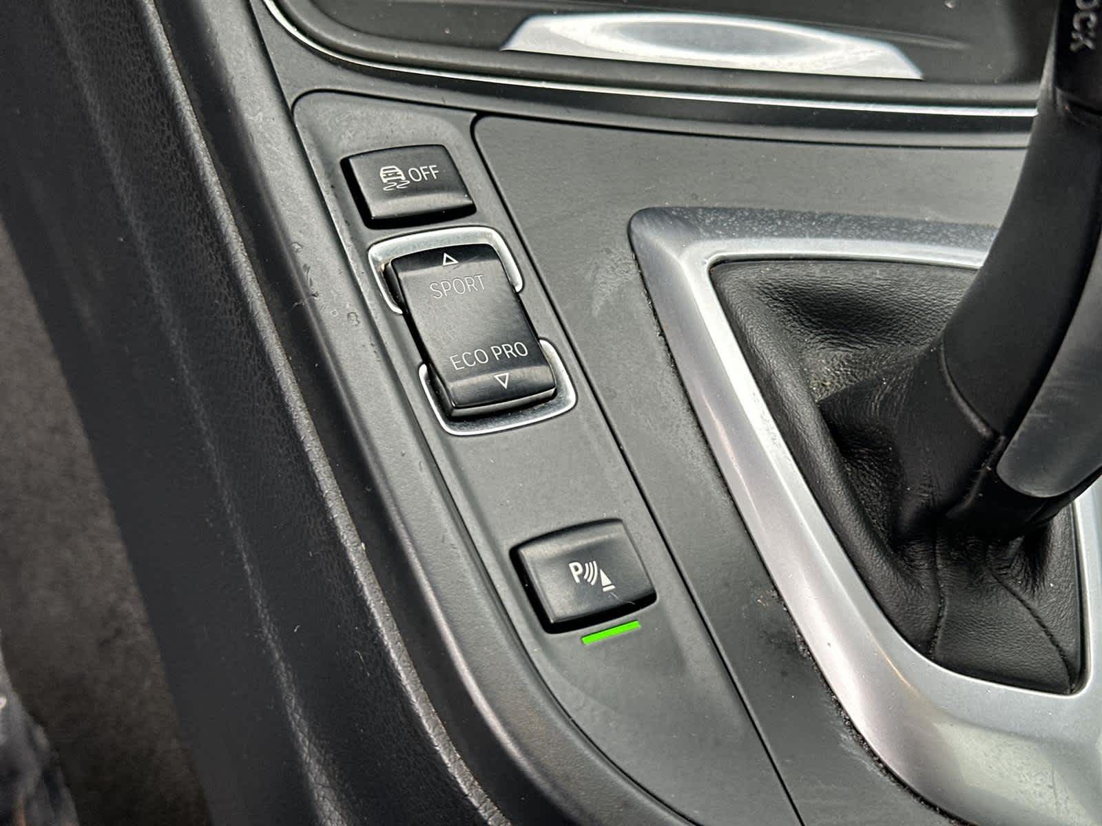 Thumbnail: 2014 BMW 4 Series - 26