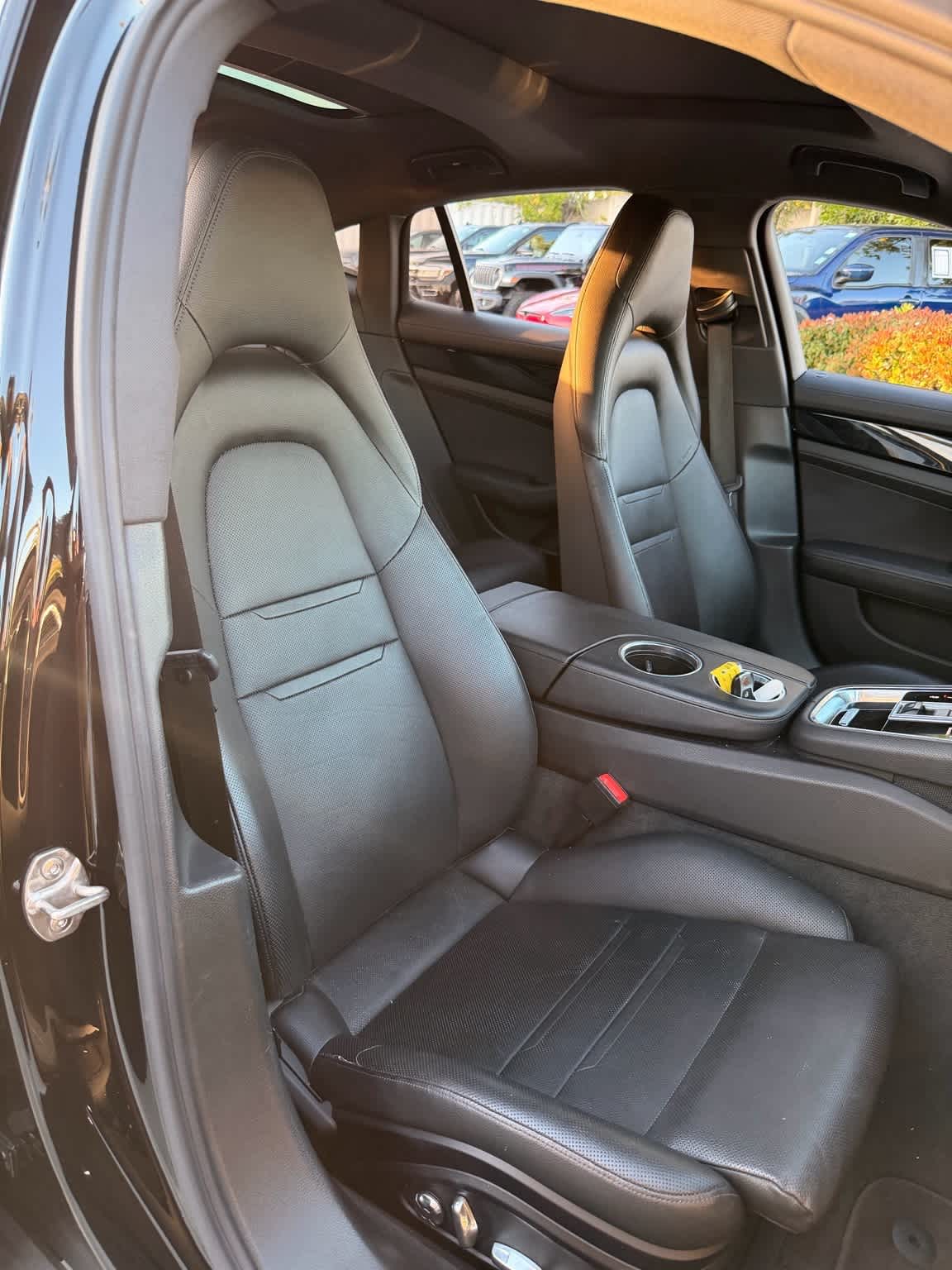 Thumbnail: 2020 Porsche Panamera - 11